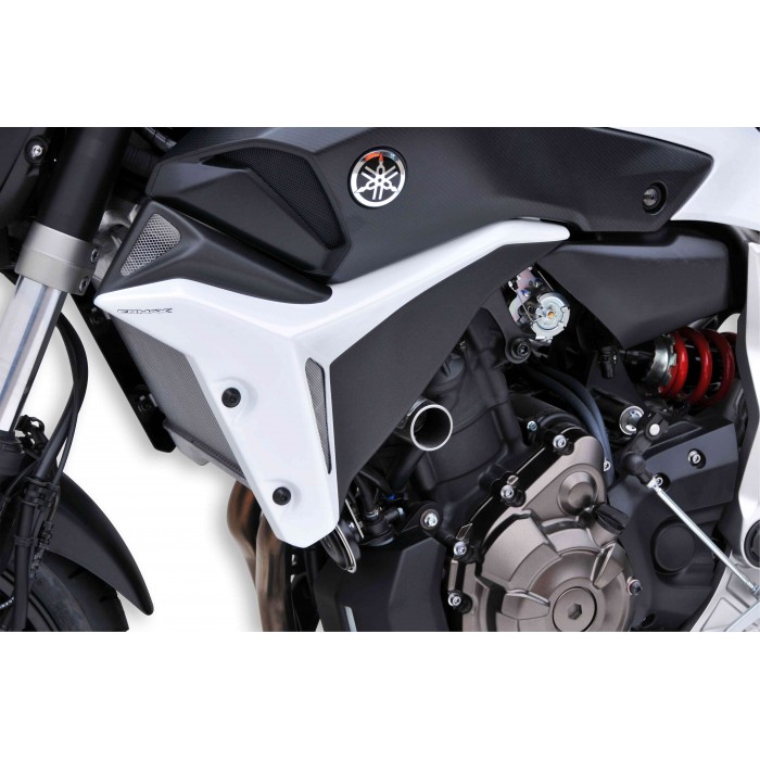 Ermax: Tampa de ventilação radiador MT 07 / FZ 07 2014/2017 Ermax: Tampa de ventilação radiador MT 07 / FZ 07 2014/2017